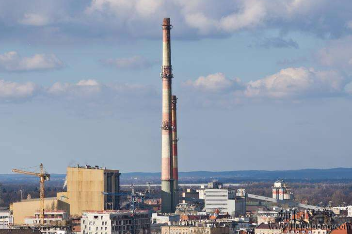 拆煙囪是個(gè)技術(shù)活，煙囪加固技術(shù)更講究