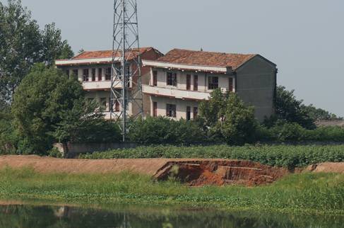 加固之家解答—房屋傾斜后需要做加固的疑問(wèn)