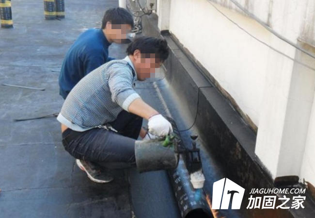 防水加固，需要施工和材料雙管齊下