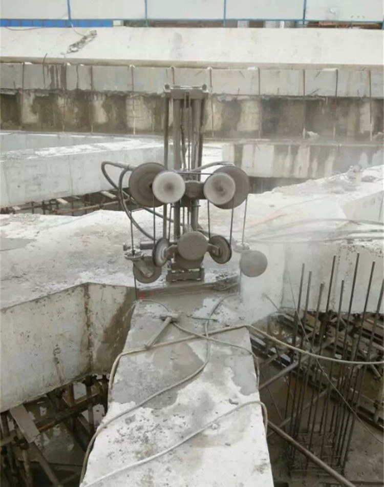 1517108231658442.jpg 大連拆除公司 靜力切割 無振動切割 金剛石液壓繩鋸切割 靜力拆除 混凝土無振動切割.jpg