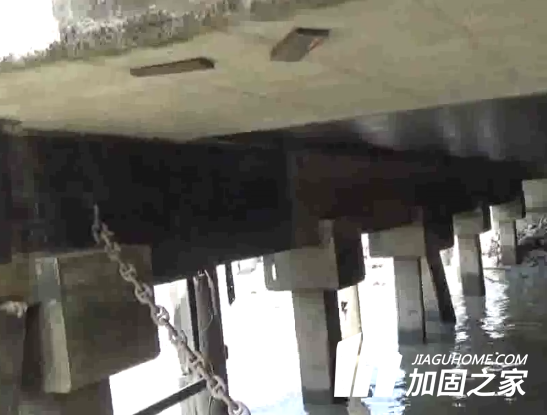 碳纖維布，現(xiàn)場實拍碼頭港口用碳纖維布加固