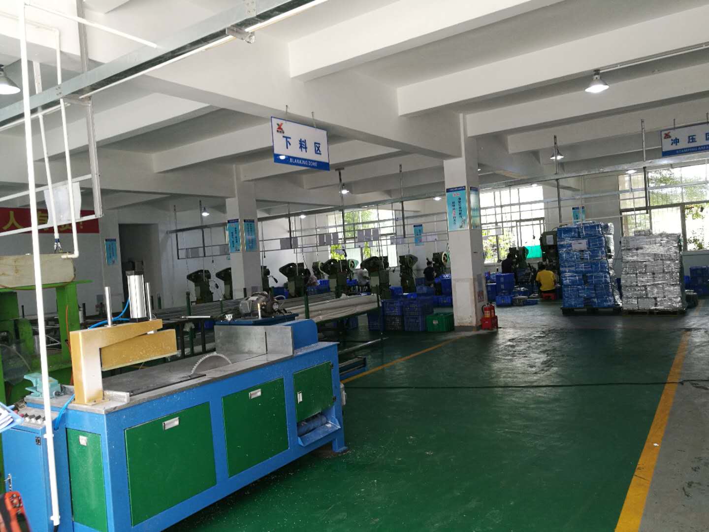 1538090573198564.jpg 192865100166296653.jpg