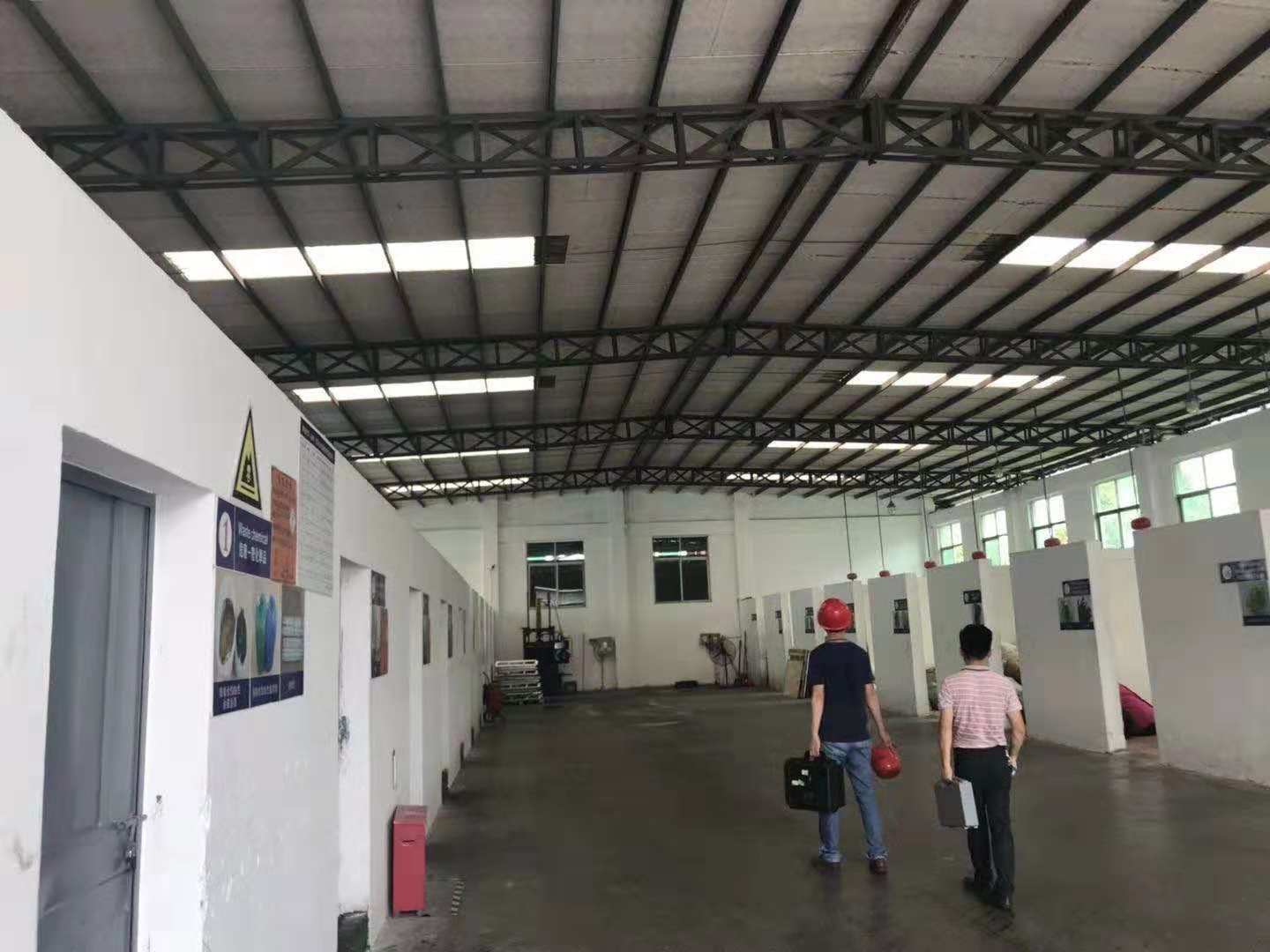 1540645784341380.jpg 677355369134926182.jpg