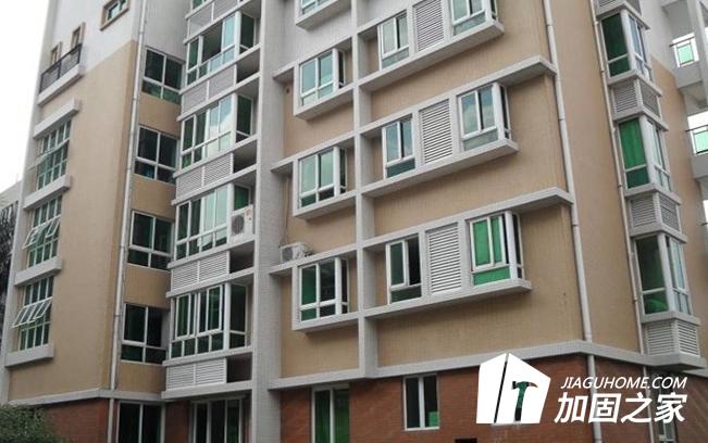 在做房屋鑒定時(shí)，哪些鑒定項(xiàng)目是不能忽視的?