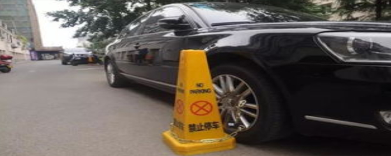 車被小區(qū)鎖可以報警嗎