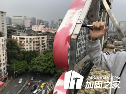 露天廣告牌該做檢測了！