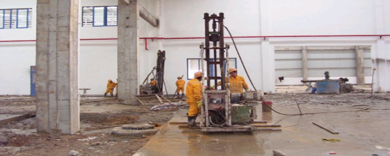 采用錨桿靜壓樁樁伐結(jié)構(gòu)加固大跨度建筑室內(nèi)地坪，反力從何而來?