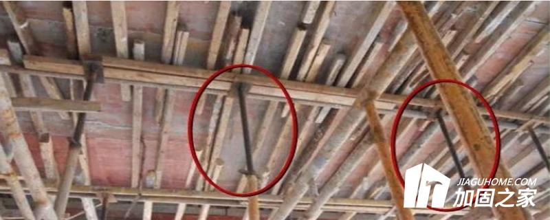 模板工程支撐的上托伸出過(guò)長(zhǎng)