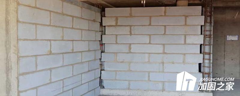 板柱-抗震墻結(jié)構(gòu)的抗震計算，應(yīng)符合下列要求