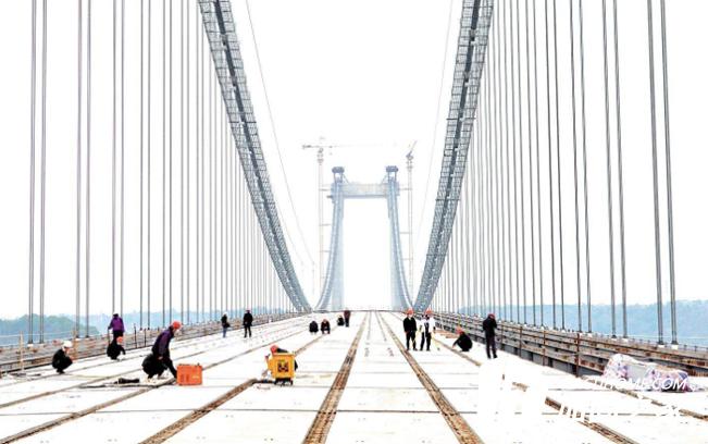 橋梁加固技術(shù)的兩大類(lèi)型