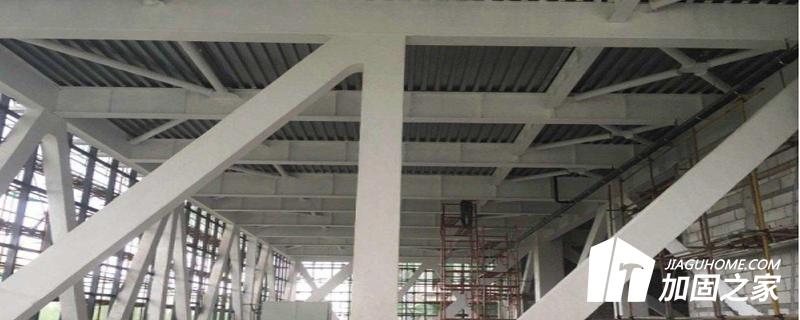 用測(cè)厚儀測(cè)定鋼結(jié)構(gòu)截面厚度