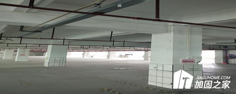 根據(jù)標(biāo)準(zhǔn)，下列情況廠房應(yīng)進(jìn)行可靠性檢測(cè)鑒定