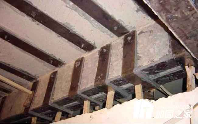 橫梁開(kāi)裂加固需要注意哪些地方?
