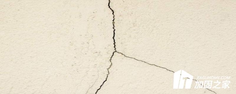 膩子層開裂處理方法