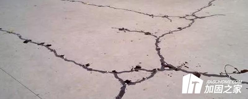  引起混凝土產(chǎn)生裂縫問(wèn)題的原因有哪些?