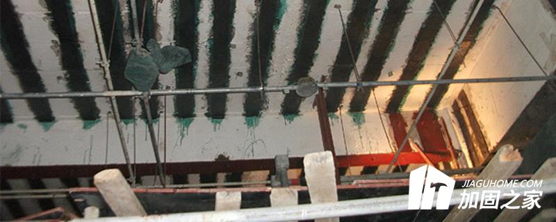 粘貼碳纖維布和粘鋼加固的主要優(yōu)缺點