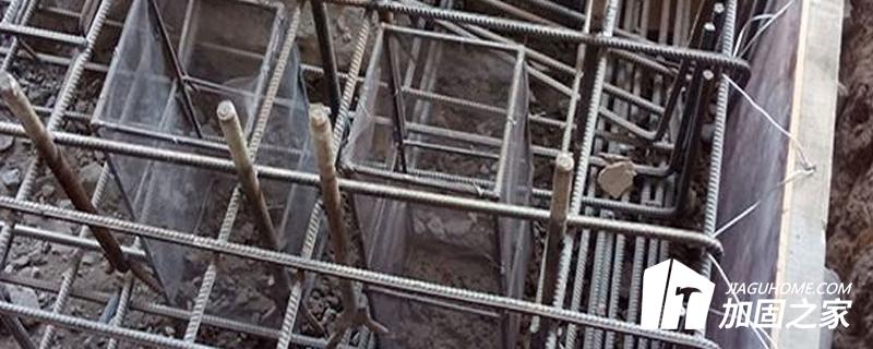 地基基礎(chǔ)加固一般可從地基和結(jié)構(gòu)兩方面入手，具體有以下措施