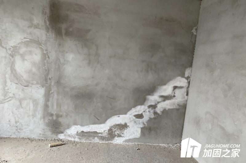 由外荷載的作用，結(jié)構(gòu)次應力引起的裂縫