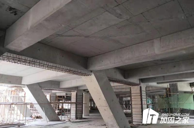 工程結(jié)構(gòu)與加固施工