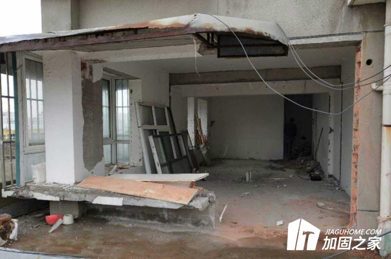 房屋周圍有施工，需要做好房屋安全鑒定