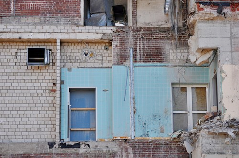 危房通過(guò)加固可以展示出不同面貌