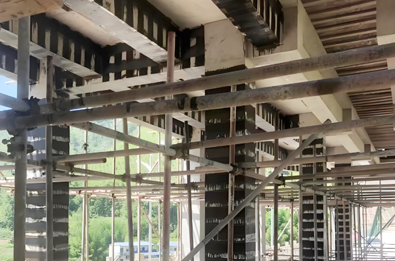 房屋梁板柱加固